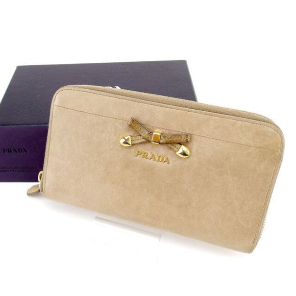 AUTHENTIC Prada Wallet Purse zipper wallet Beige Woman - Picture 1 of 6